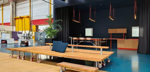 Nouvelle identité, signalétique, architecture d'intérieur pour Excelcar